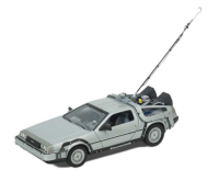 Купить DeLorean DMC-12 из "Назад в будущее 1". Коллекционная машинка 1:24 в интернет-магазине Букваешка