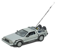 Купить DeLorean DMC-12 из "Назад в будущее 1". Коллекционная машинка 1:24 в интернет-магазине Букваешка