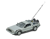 Купить DeLorean DMC-12 из "Назад в будущее 1". Коллекционная машинка 1:24 в интернет-магазине Букваешка